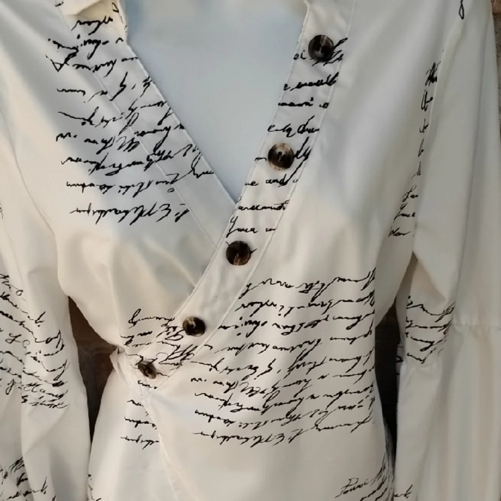 SHEIN White Script Print Blazer